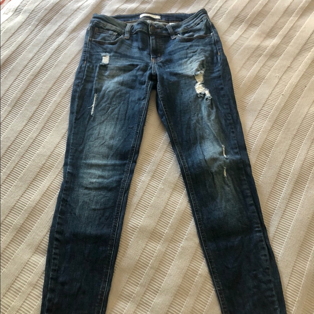 Distressed skinny jeans, size 27
